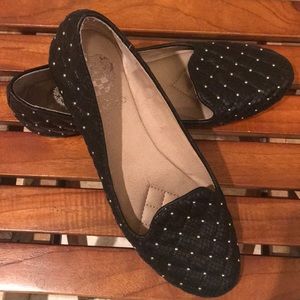 Vince Camuto Black flats/loafer
